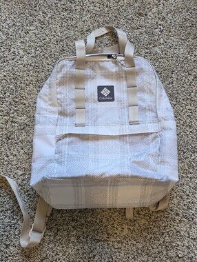 Columbia Trek 18L Plaid Printed Backpack